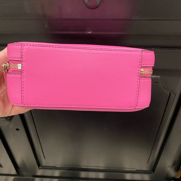 KATE SPADE ♠️ "maddy top handle camera bag" in bright peony! Adjustable strap - Picture 13 of 15